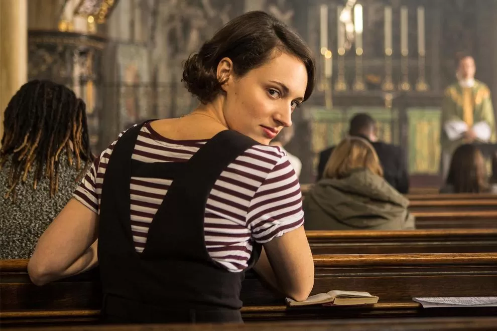  FLEABAG. Una joven de Londres, con dudosas inteciones y sexualmente activa, intenta lidiar con la vida mientras hace el duelo de una reciente tragedia. (Amazon Prime)