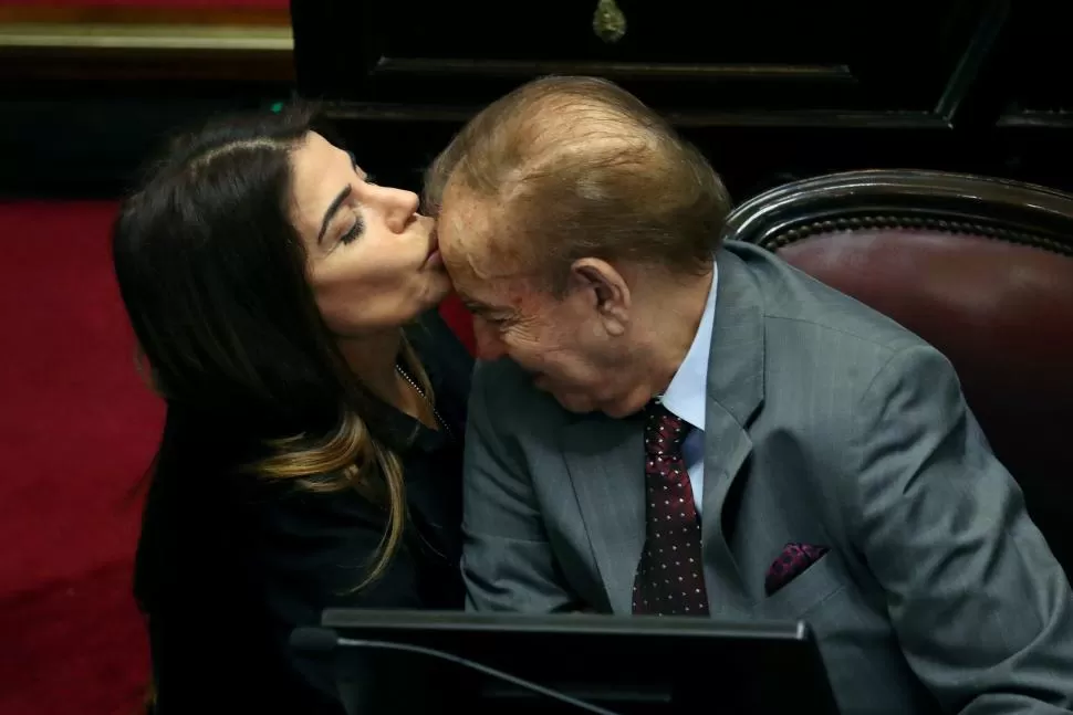 AMOR INCONDICIONAL. Zulemita Yoma fue quien acompañó en todo momento al ex Presidente en los últimos días. 