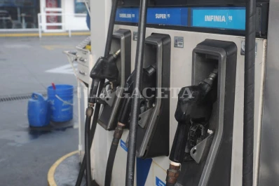 Diez trucos para gastar menos en nafta
