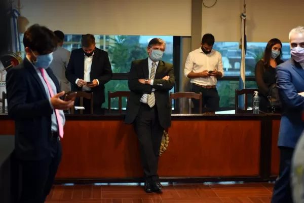 Cómo votaron los ocho miembros del jurado que destituyó a Pedicone