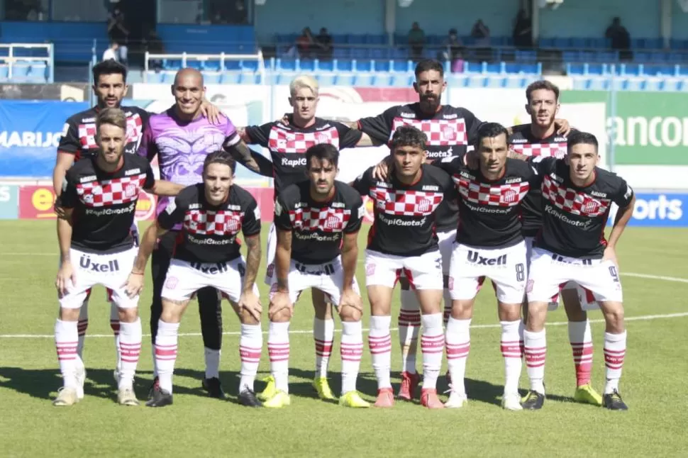 QUEDARON POCOS. Solamente ocho jugadores de la formación titular que disputó el partido contra Atlanta sigue siendo parte del plantel “santo”. twitter @CASMOficial 