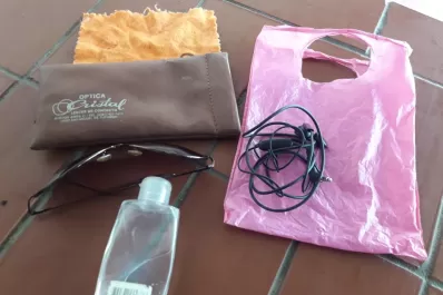 Un arrebatador le robó a una mujer en Villa Carmela y terminó detenido