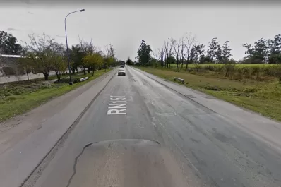 Un motociclista murió al ser embestido por un auto en la ruta 157, en Simoca