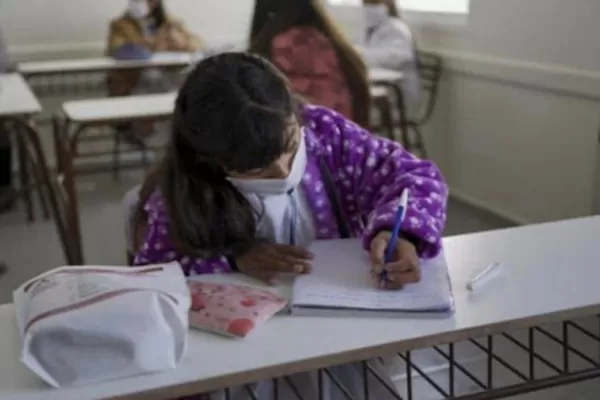 Grupo de padres reclama volver a clases con el 100% de presencialidad