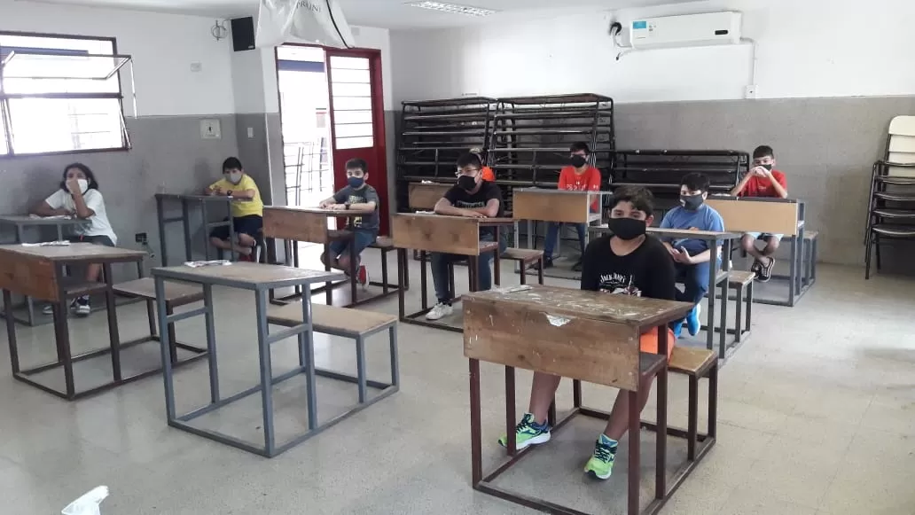 AULAS. El máximo era de 15 chicos, pero mayormente fueron menos. la gaceta / foto de guilermo Monti 