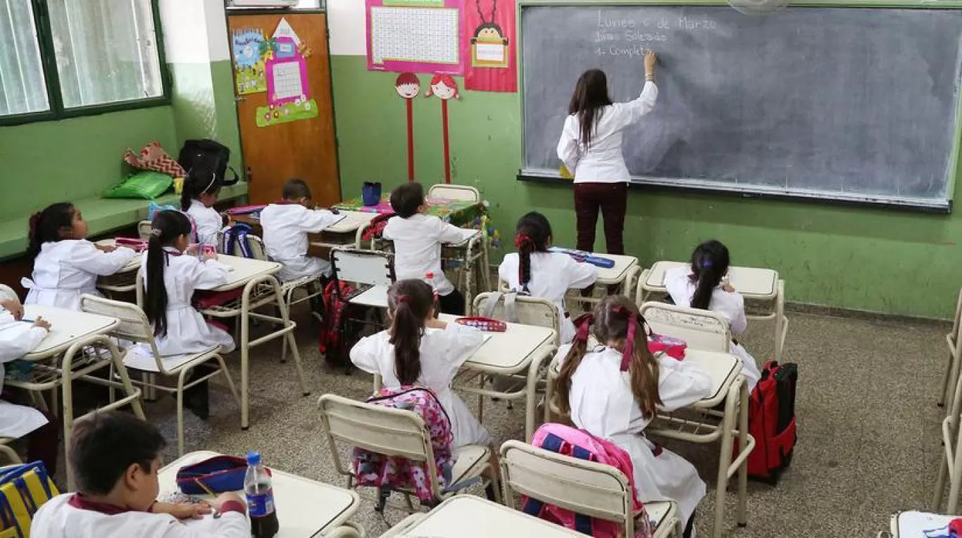 Así será la vacunación a docentes en todo el país