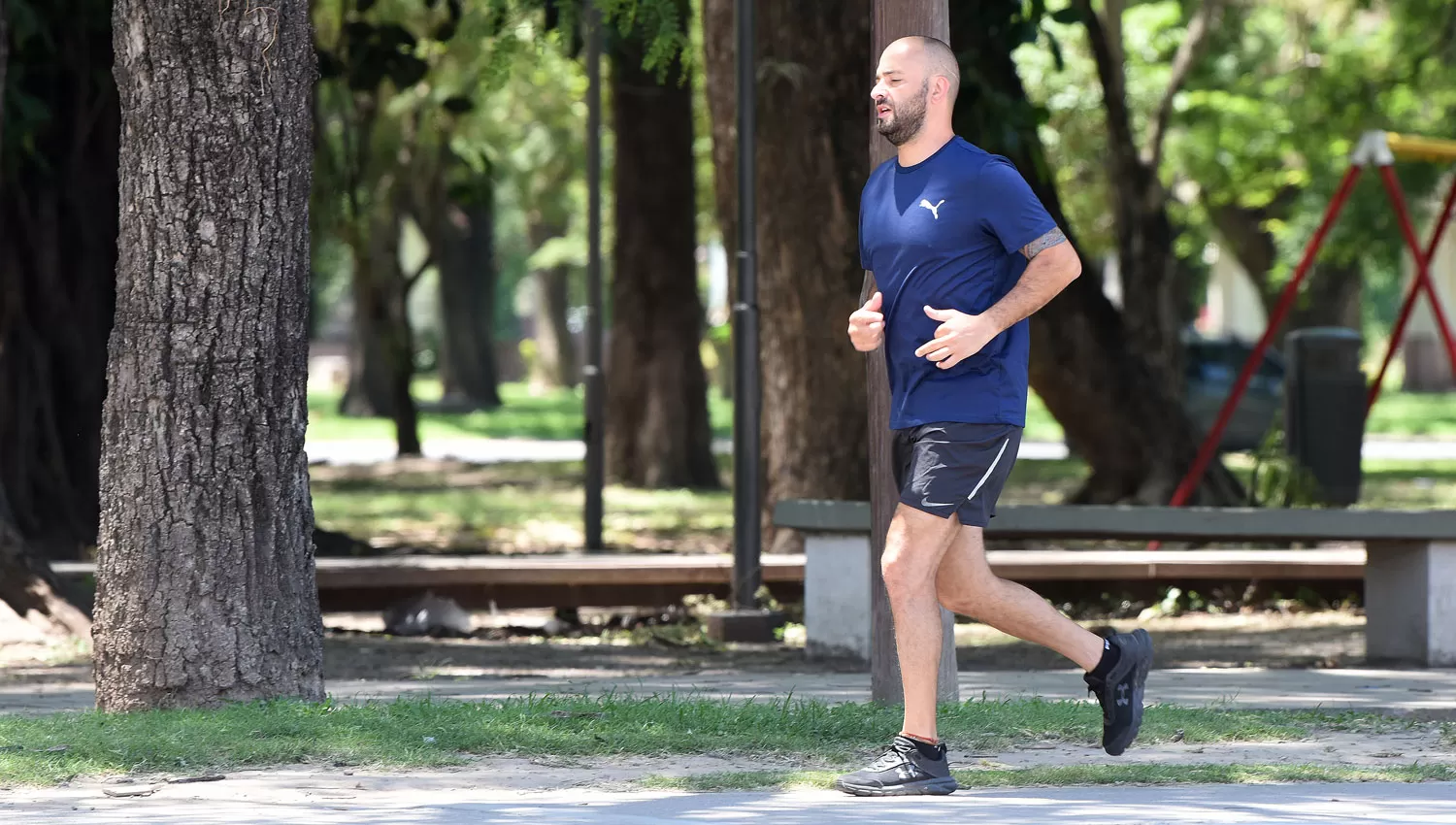 AL AIRE LIBRE. La plaza Urquiza es uno de los puntos elegidos para practicar deportes en Barrio Norte.
