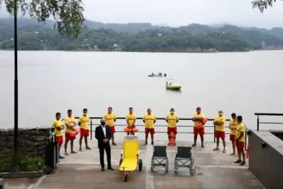 El Cadillal ya cuenta con sillas anfibias para turistas con discapacidad