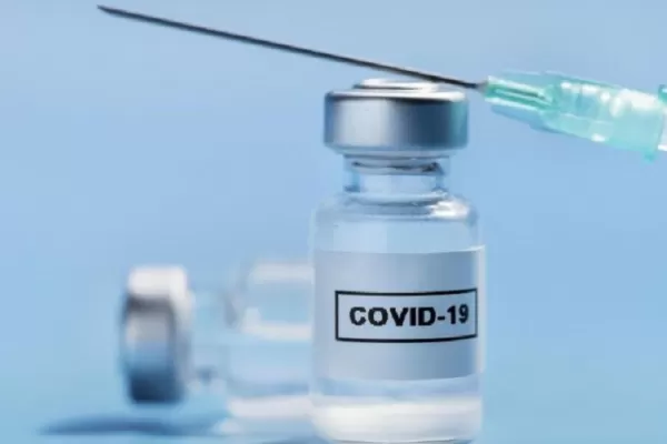 Covid-19: conocé qué tienen en común y qué diferencias hay entre los tres tipos de vacunas disponibles en el país