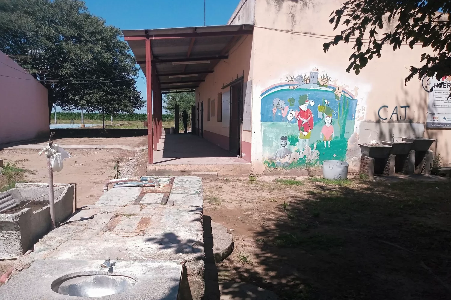 La escuela se cae a pedazos y nadie quiere ir a dar clases