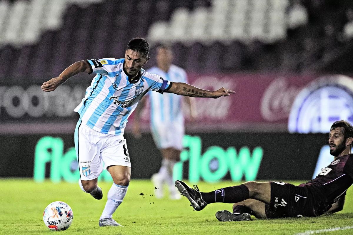 Atlético volvió con una película repetida: arrancó ganando y terminó perdiendo con Lanús