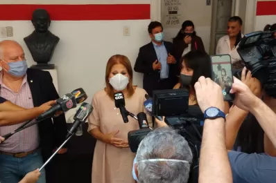 Lidia Ascárate: Votar a Campero y a Sánchez es darle un voto a Alfaro