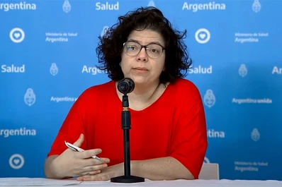 Aunque está jubilado, el padre de la ministra Vizzotti fue vacunado como personal de salud