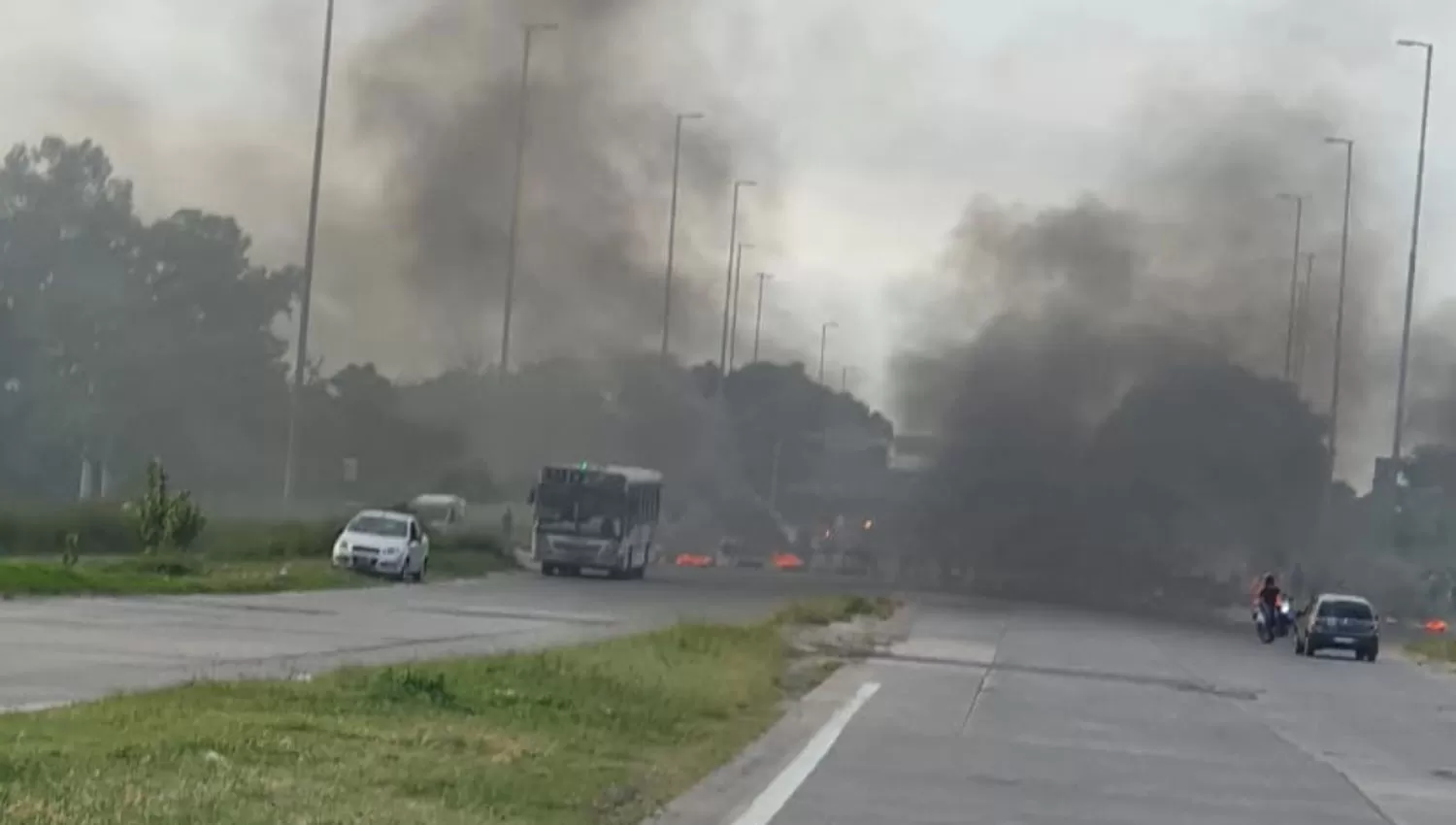 Corte de tránsito en el acceso Norte
