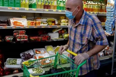 Las ventas en los súper dan batalla a la crisis