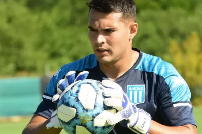 El arquero de Racing se sumó a los contagios por covid-19 en el plantel
