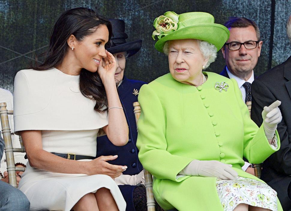 Meghan asistía a eventos públicos junto a la reina Isabel, en junio de 2018, cuando ya había rumores de que la esposa del príncipe Harry no estaba cómoda en su papel, pero todavía no se había producido el quiebre con la monarquía y la decisión de abandonar Gran Bretaña.