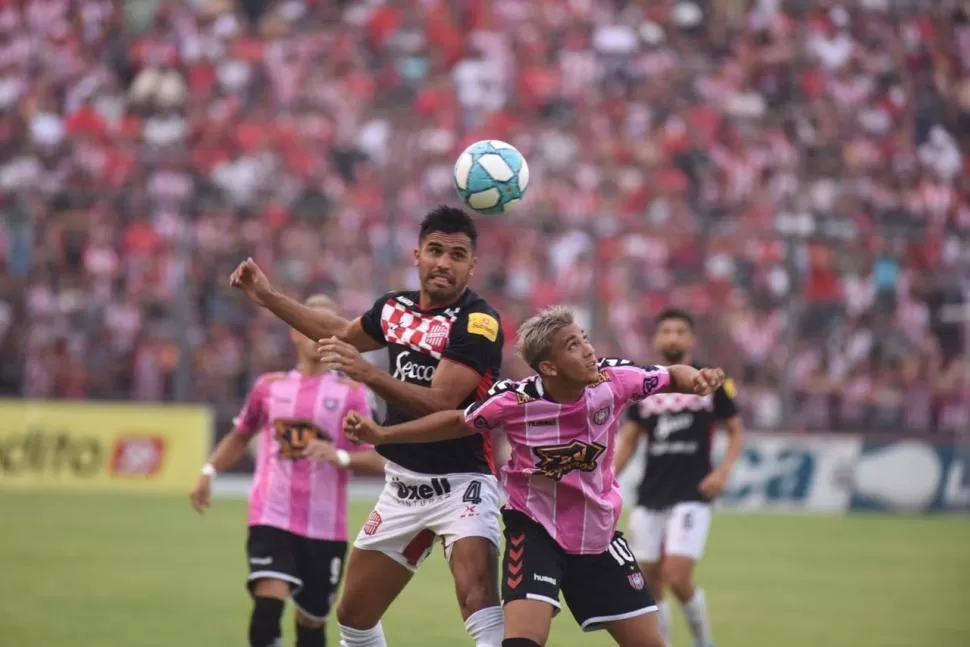 LA ÚLTIMA VEZ. El 8 de marzo de 2020, contra Chacarita, fue la última vez que el público pudo presenciar un duelo oficial. LA GACETA / FOTO DE DIEGO ÁRAOZ