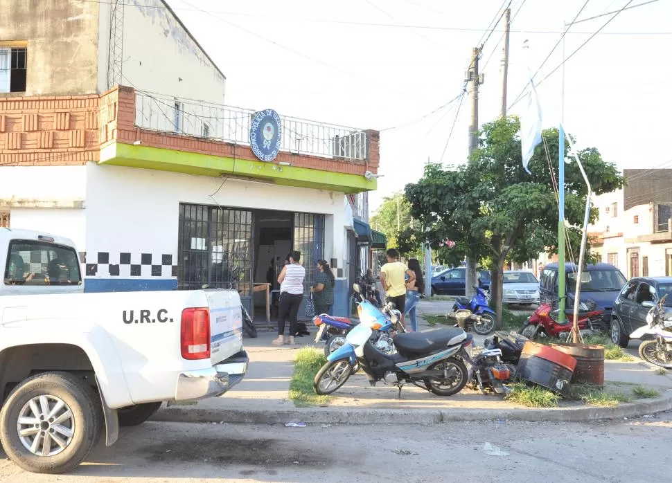 AQUÍ NO PASÓ NADA. La seccional 3° trabajó con total normalidad luego de que se registrara el incidente. la gaceta / foto de antonio ferroni 