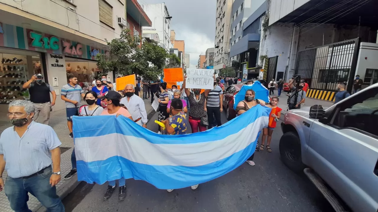 La bronca de los puesteros del Mercado del Norte llega a la sede de la intendencia