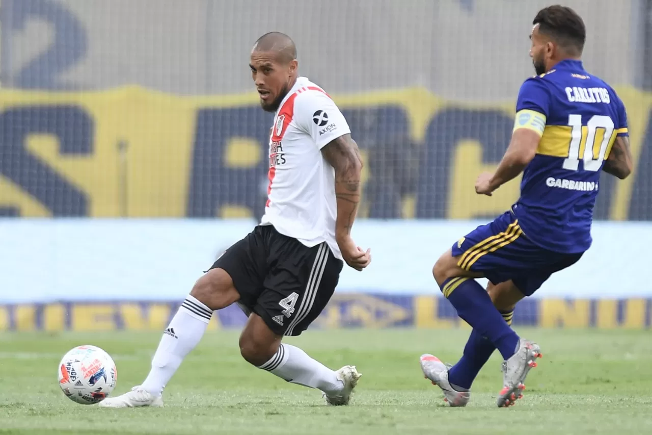 Maidana (River) y Tevez (Boca). FOTO DE LA CUENTA DE RIVER EN TWITTER.