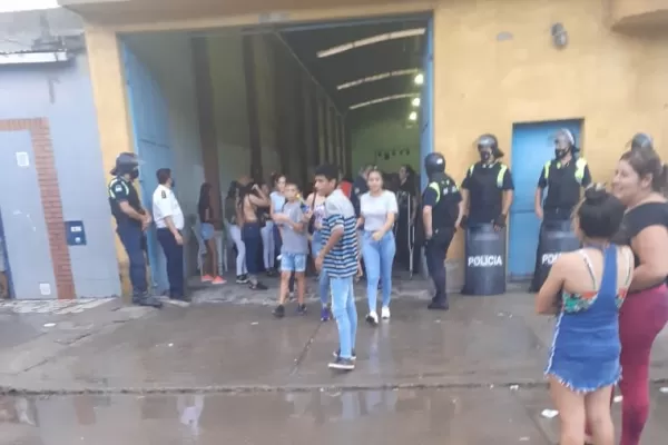 Desalojan la fiesta de un miembro del clan Toro cuando actuaba Cachumba