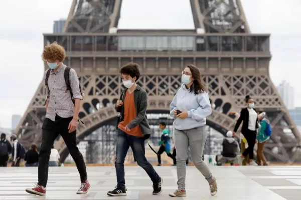 Covid-19: Francia estudia imponer nuevas restricciones por el aumento de casos