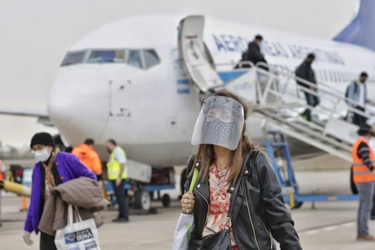 ARRIBO. Sólo se podrá acceder al país por dos aeropuertos. FOTO ILUSTRATIVA, LA GACETA. 