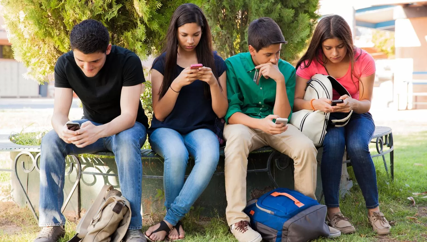 Jóvenes podrán iniciar demandas contra empresas de telefonía. IMAGEN ILUSTRATIVA LA GACETA. 