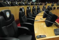 Los republicanos expulsados irán con unibloques