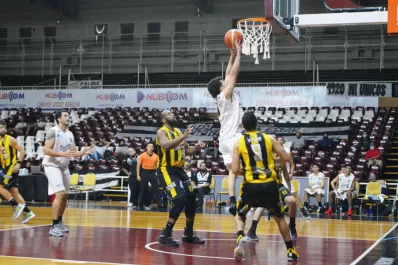 Con una racha ganadora, Estudiantes se agiganta en la Liga Argentina de Básquet