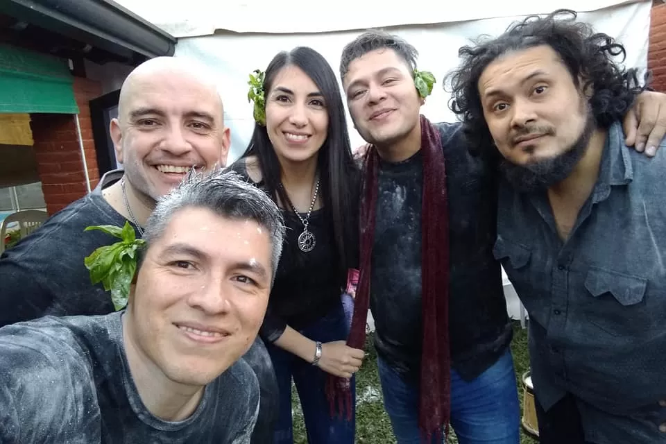 Integrantes del grupo Rienda Suelta. FOTO FACEBOOK, DE LA BANDA. 