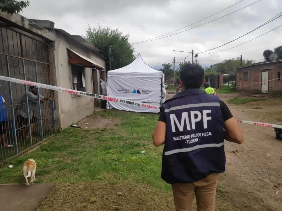PERITOS. El ECIF recogió muestras en el lugar que serán analizadas.  