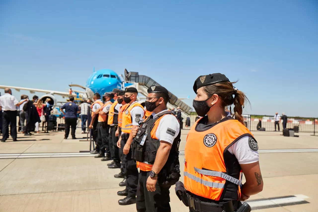 La PSA tiene un nuevo reglamento de uniformes que respeta la identidad de género autopercibida