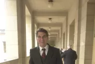 Pisa sigue fallando y hasta fue invitado a un curso para evitar el estrés