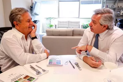 Vacunas VIP: Alberto Fernández acusó a Duhalde de no decir la verdad