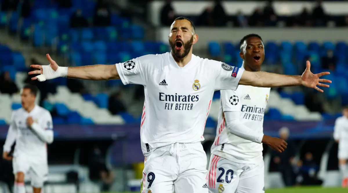 GRAN MOMENTO. El francés Benzema nuevamente aportó de sus tantos para la victoria.