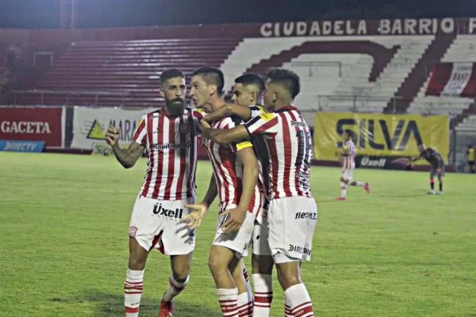 UNO DE LOS POCOS GRITOS. Lucas González celebra su gol contra Gimnasia de Mendoza; marcó uno de los dos tantos que San Martín anotó sin público. prensa c.a.s.m. (archivo)