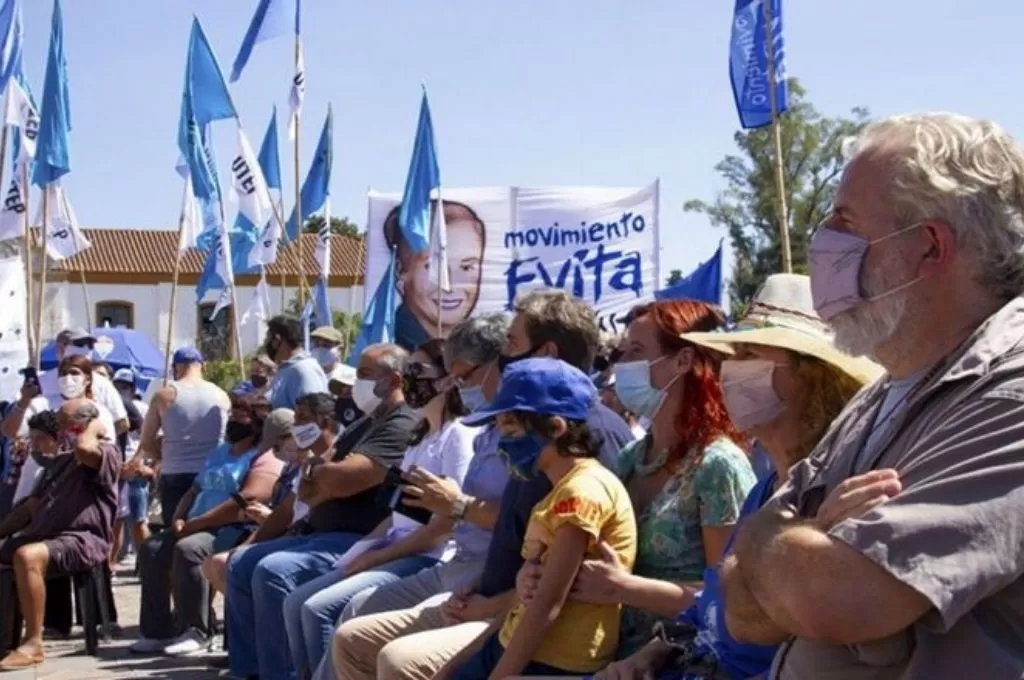 Hallaron más de $ 1 millón en una camioneta en la que iban referentes del Movimiento Evita