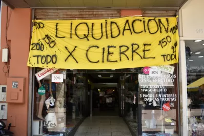La FET defiende el horario comercial extendido para que nadie se funda