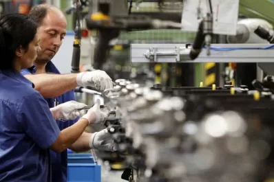 Una empresa brasileña está interesada en instalar una fábrica de calzados en el norte de la Argentina