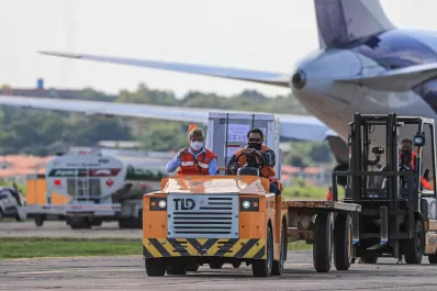 Detuvieron a tres argentinos en Paraguay con test PCR falsos