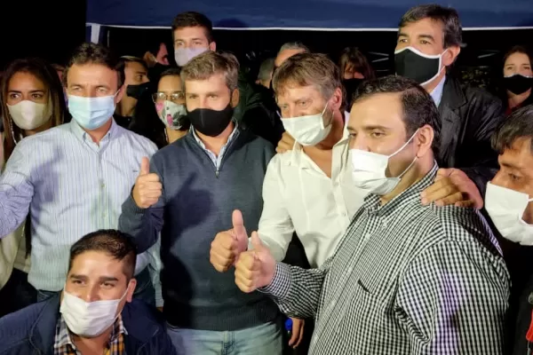 Bussi, Campero y Sánchez compartieron un encuentro con vecinos de Banda del Río Salí