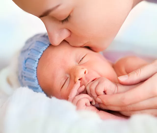 UN DERECHO. El contacto con la madre puede salvar muchas vidas. 