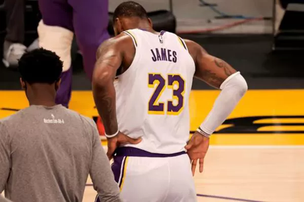 Mirá la lesión que dejará a LeBron James indefinidamente afuera de la cancha