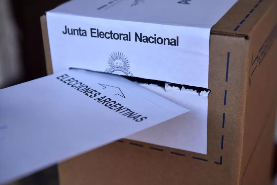 ESTIMACIONES. Se necesitarán unos 4.000 fiscales. Y el “jornal” será de unos $ 4.000 cada uno. la gaceta / foto de Ines Quinteros Orio (archivo)