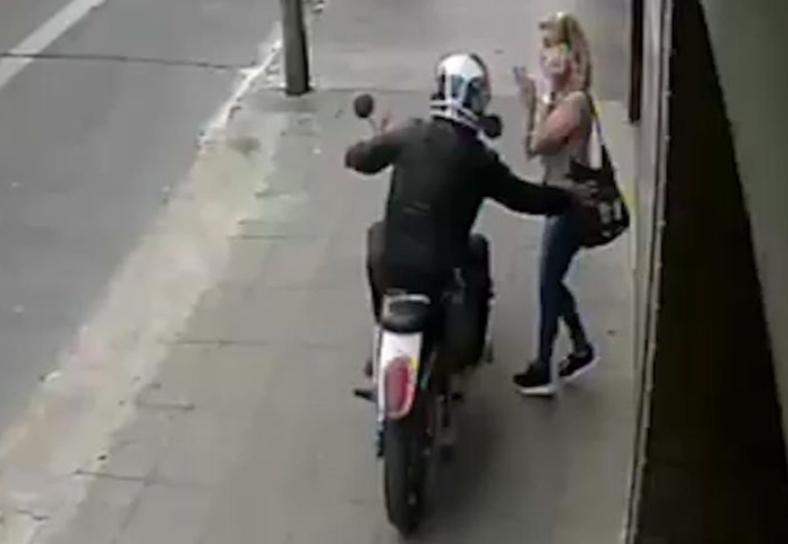 El momento del asalto.