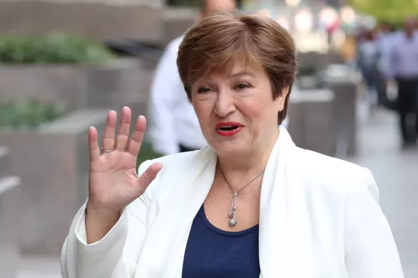 Guzmán vistará a Georgieva para renegociar US$ 45.000 millones de deuda al FMI