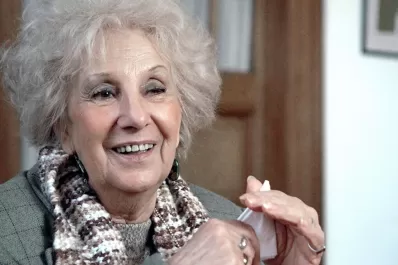 Estela de Carlotto, a 45 años del golpe: El gobierno de Macri propuso olvidar