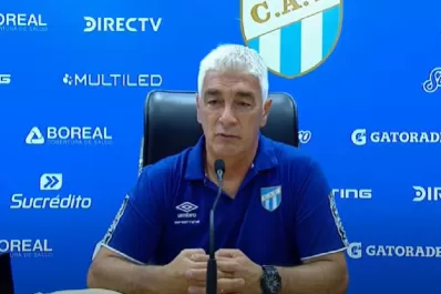 La calentura de De Felippe por las arbitrajes que perjudican a Atlético